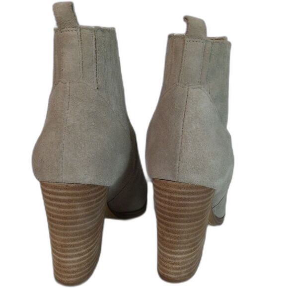 Marc Fisher Alva Suede Beige Pull On Bootie Ankle Height Pointed Toe Size 8.5 - Picture 8 of 10